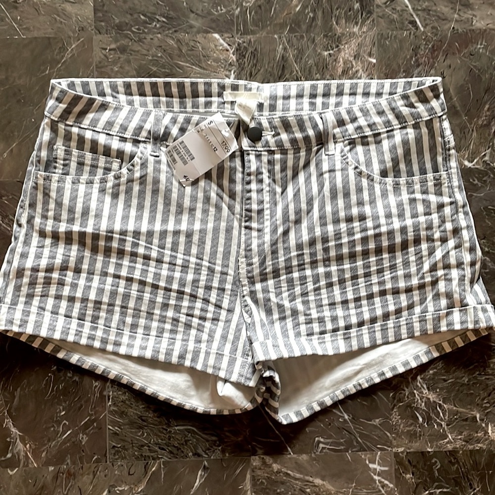 H&M Stripped Shorts